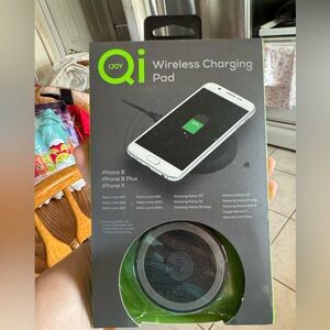Black Wireless Charging Pad